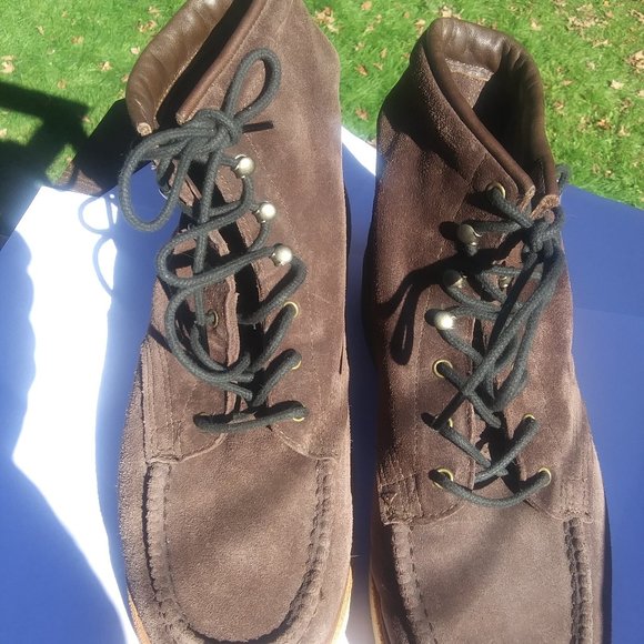 Timberland's Dark brown leather suede boots size 9M Vibram soles - Picture 1 of 15